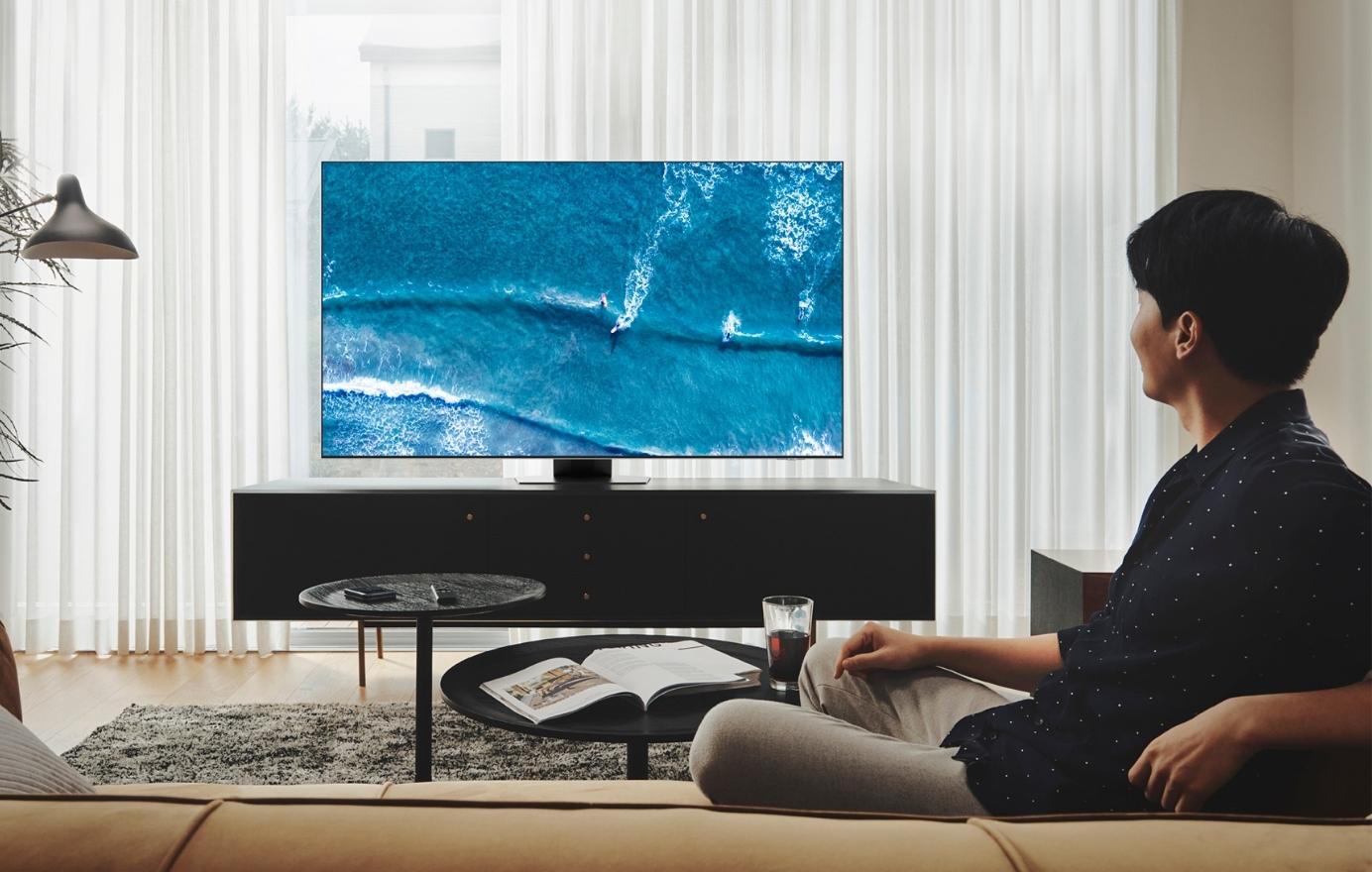 8K QLED TVs